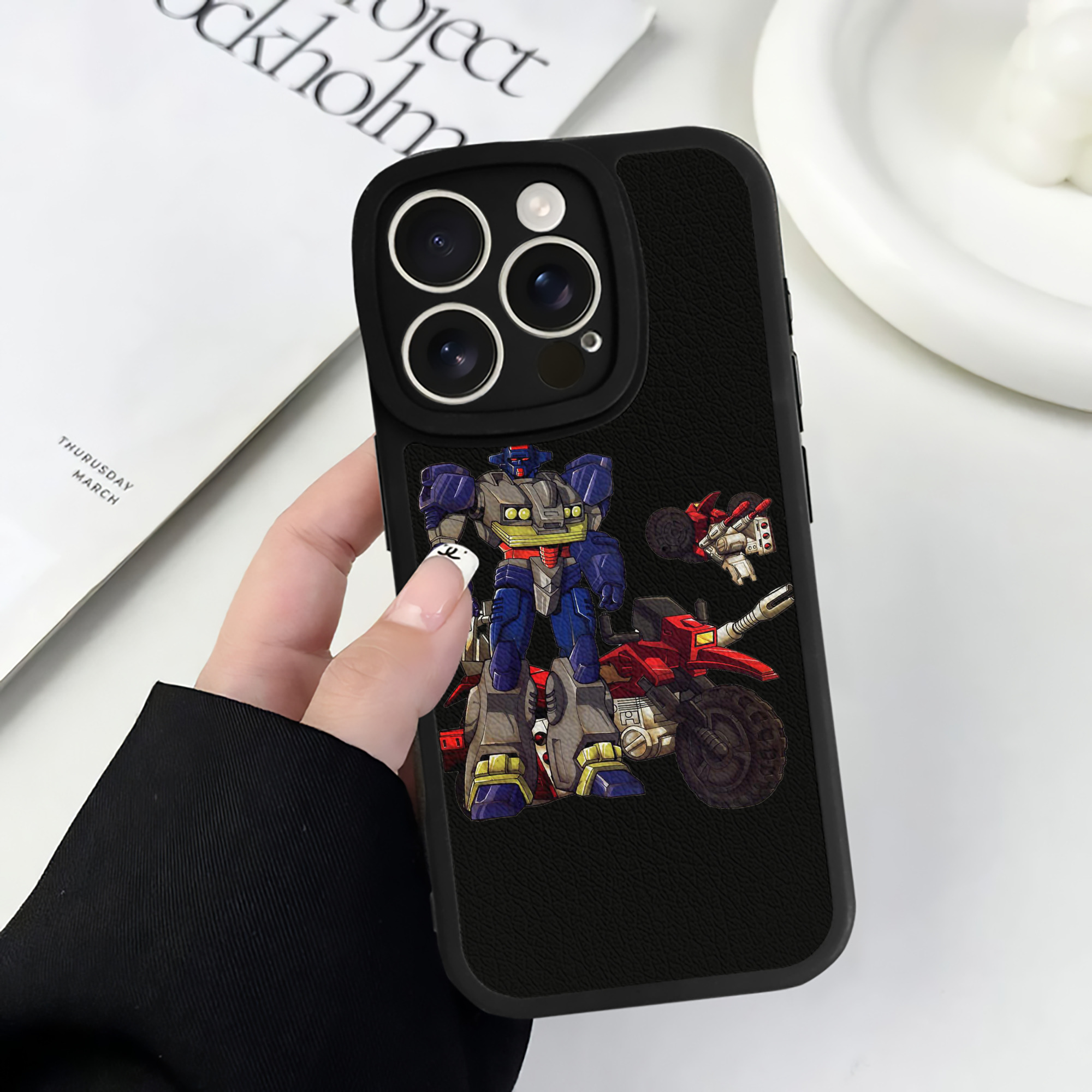 （画像用）  【iPhone 16シリーズ対応】シリコンスマホケース（レザー調） 材質：シリコン